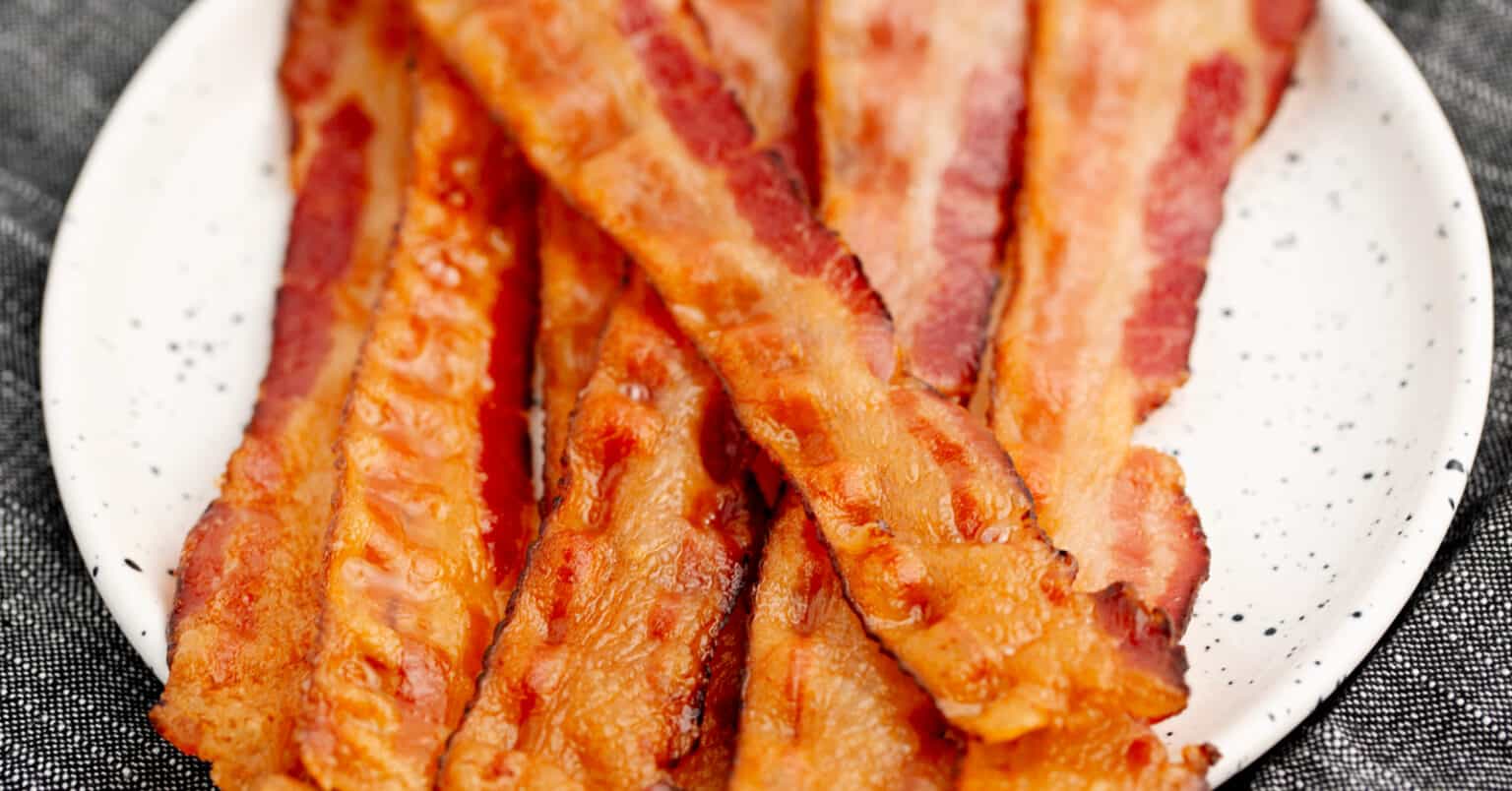 How to Cook Bacon in the Oven (Delicious & Crispy Every Time!)