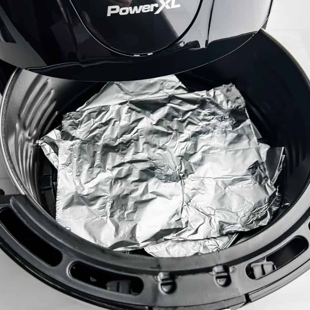 AluminumFoilinAirFryer_SlideImage4 Northern Yum