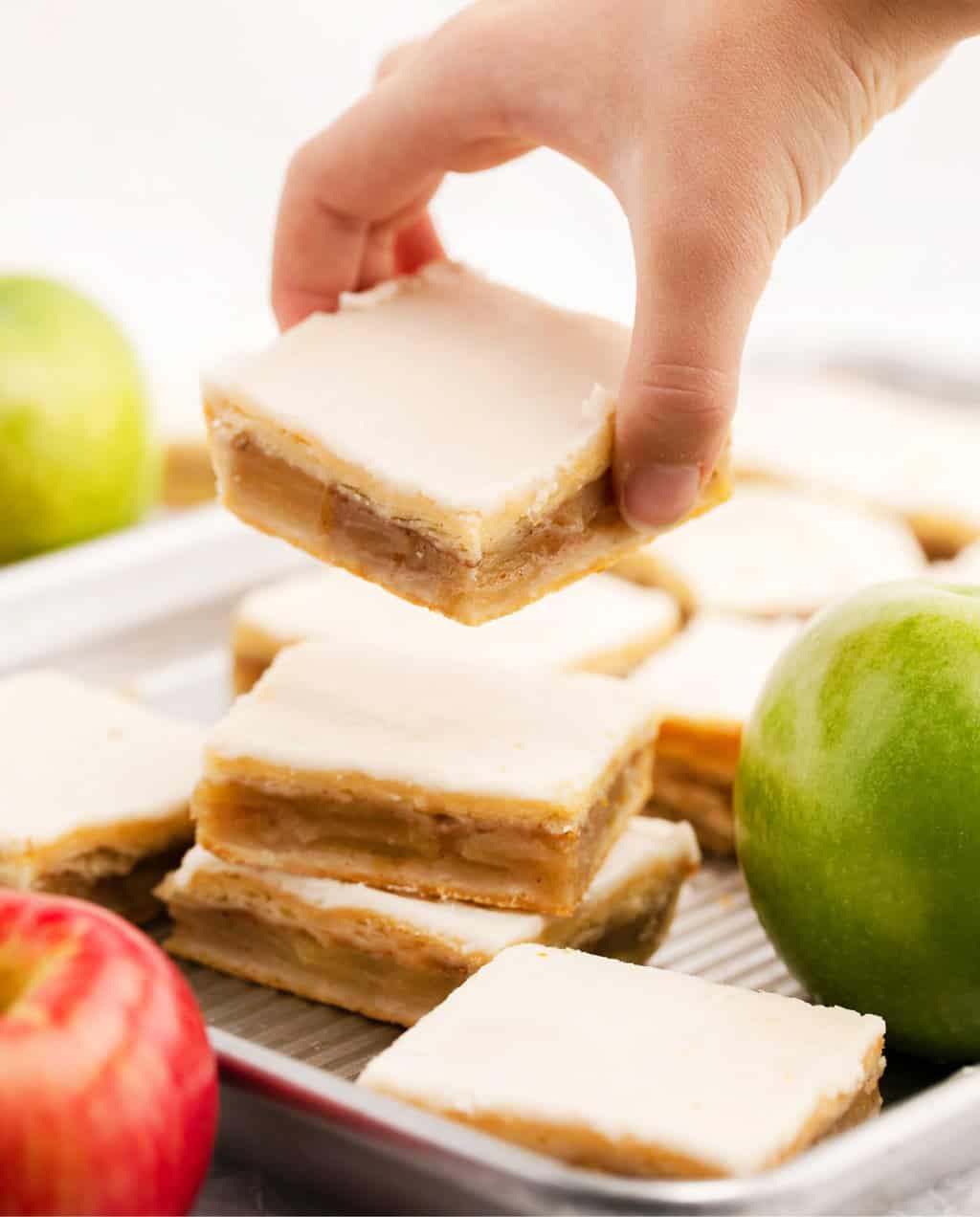 Frosted Apple Pie Bars (Buttery and Flaky) - Northern Yum