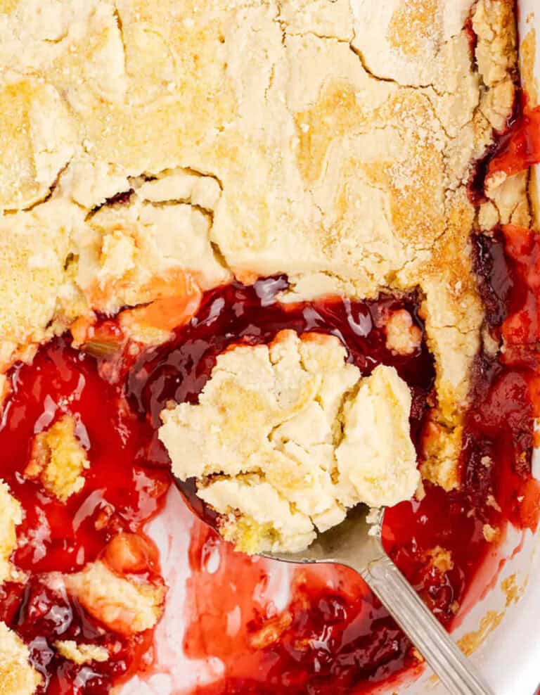 Strawberry Rhubarb Dump Cake